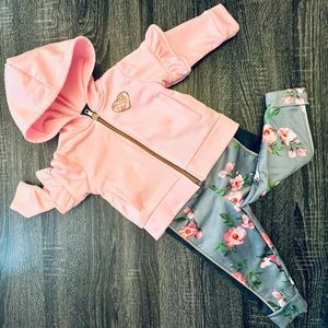 Body Glove 2-Piece Outfit for Little Girl 3-6 months.